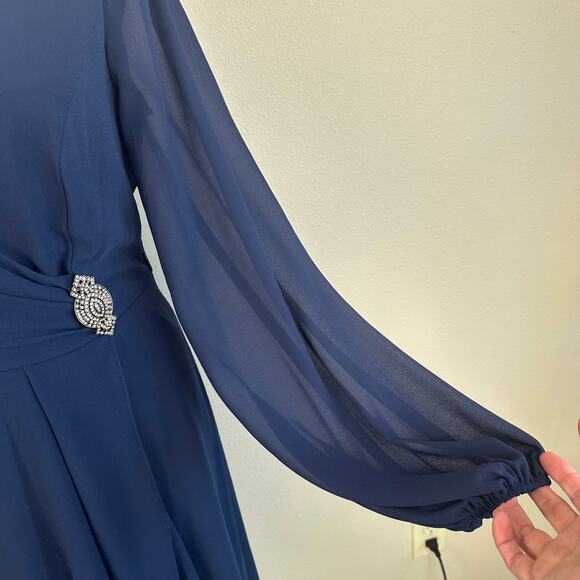 Marina Women’s Chiffon Navy Faux Wrap Dress with Jeweled Broach Size 4 EUC - Picture 5 of 7